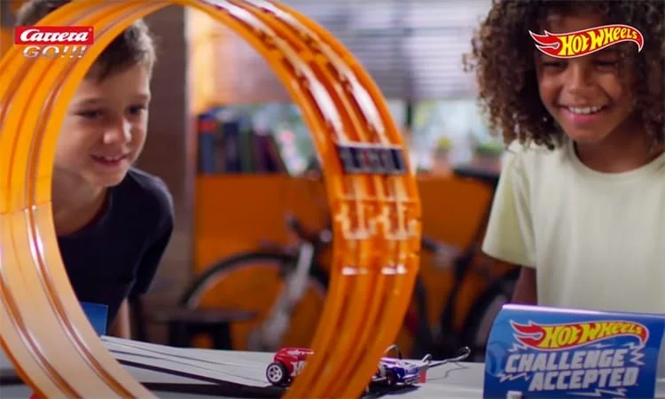 Carrera Toys: un Natale di successo su YouTube e YouTube Kids